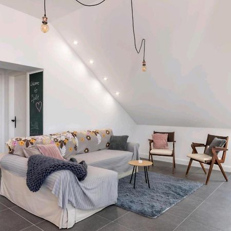 Just Like This - Cityapartment With Netflix Сплит Екстериор снимка